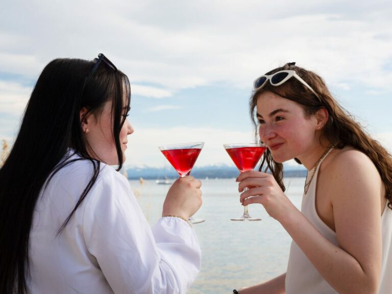 social4-4x3-1-1024x768